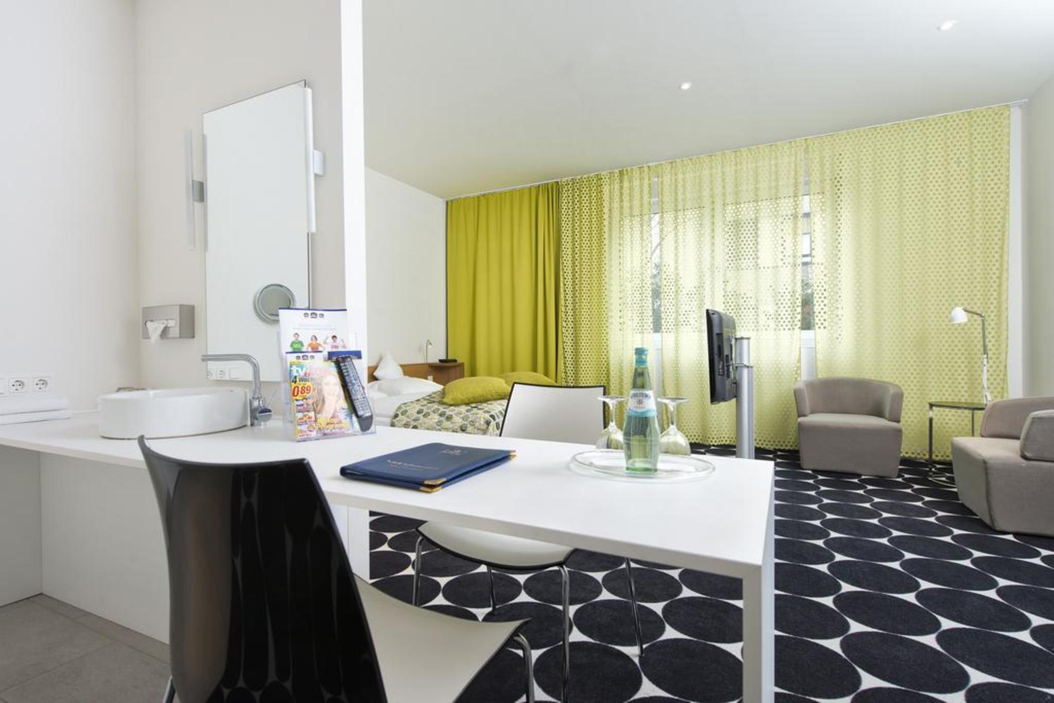 Tryp By Wyndham Frankfurt Hotel Frankfurt am Main Kamer foto